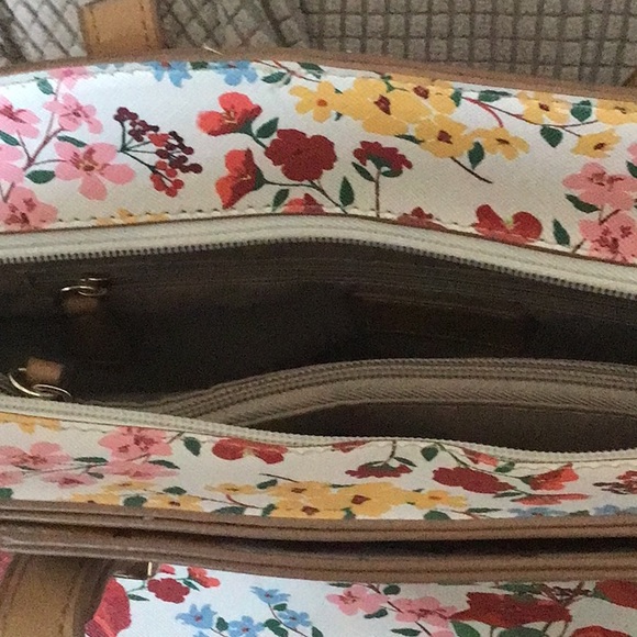 Nanette Lepore handbag - Picture 4 of 6